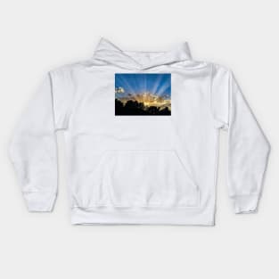 Sun rays at sunset Kids Hoodie